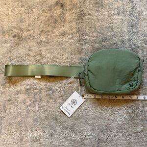 GAIAM Green Crossbody Bag